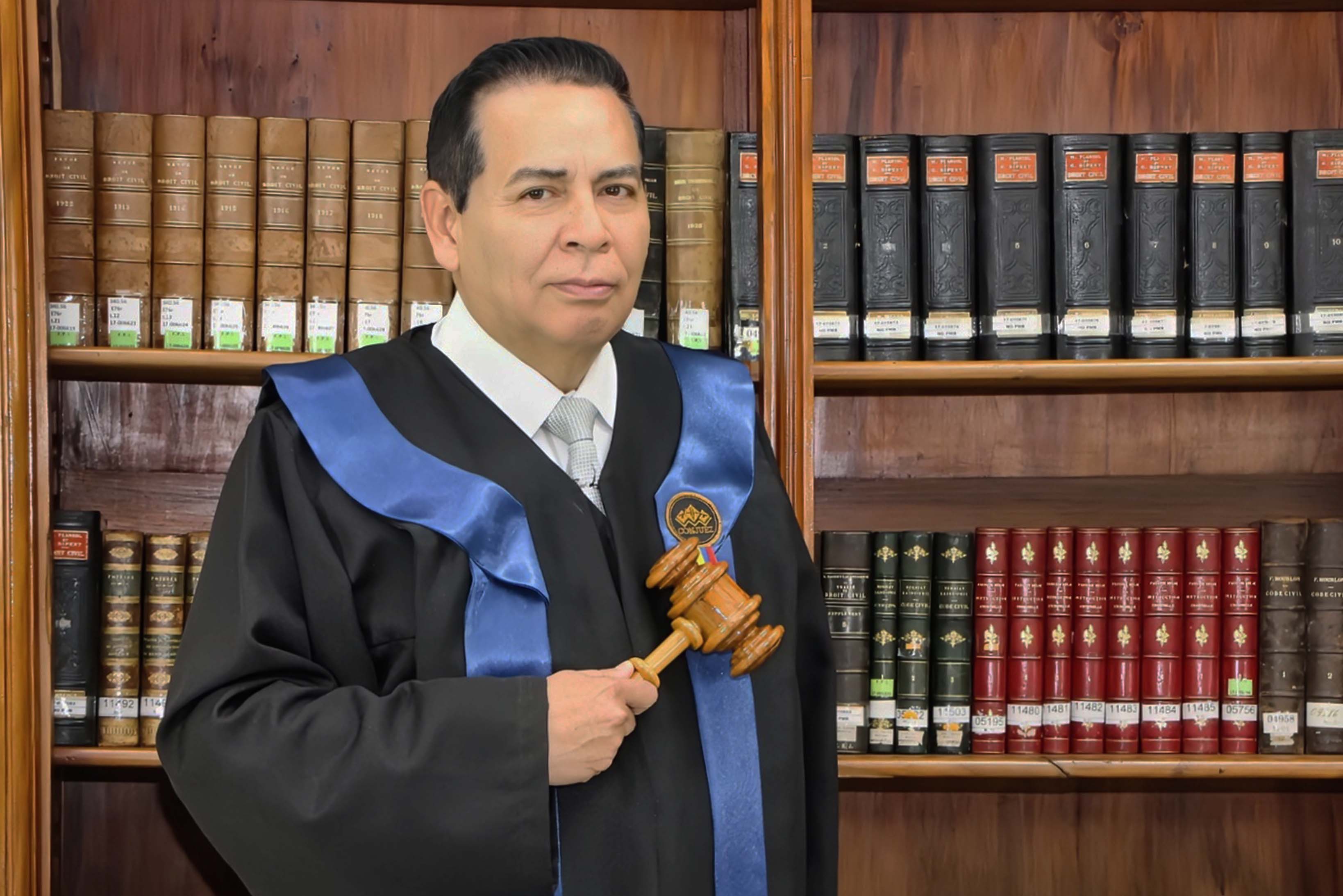 Edison Fernando Cantos Aguirre