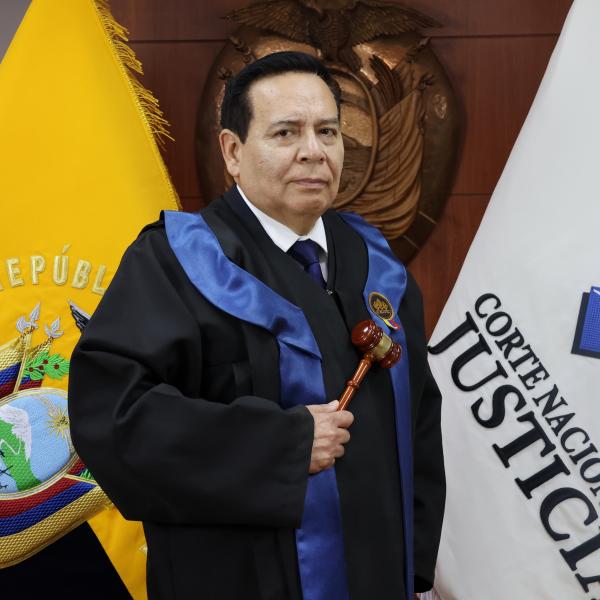 Edison Fernando Cantos Aguirre
