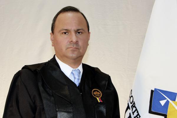 Fabián Patricio Racines Garrido