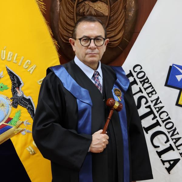 Iván Rodrigo Larco Ortuño