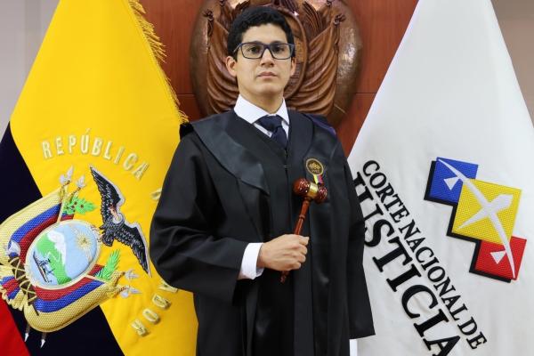 Milton Enrique Velásquez Díaz