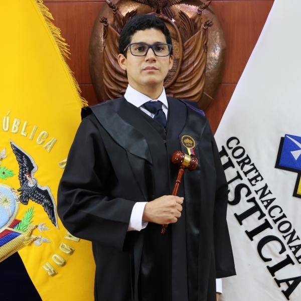 Milton Enrique Velásquez Díaz